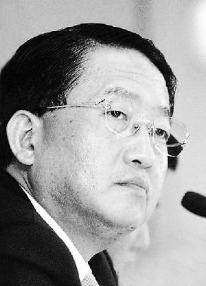 中国银行原董事长被判死缓，金融腐败警钟敲响与法治建设的深刻反思