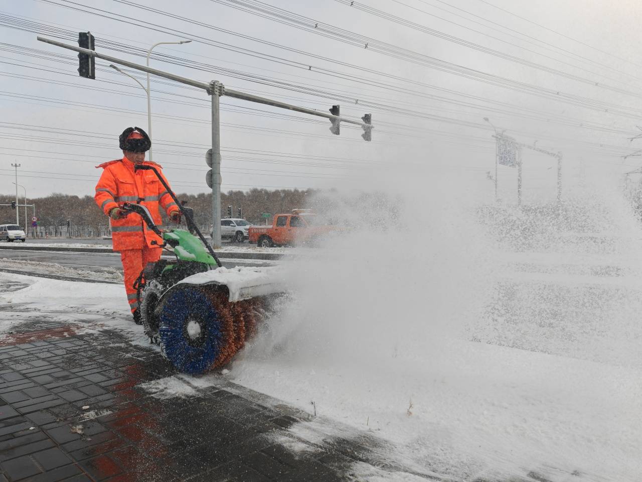 北京雨雪天气下的融雪剂规范使用重要性