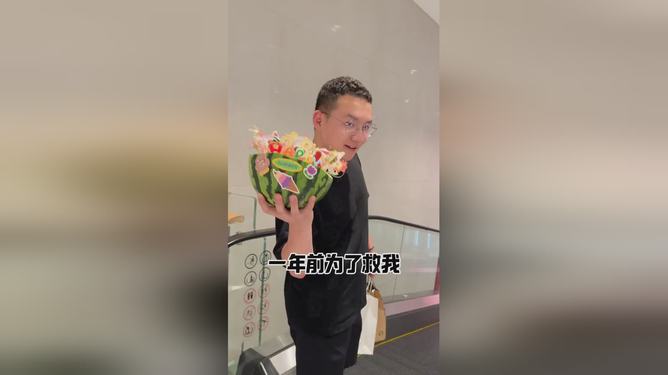 李行亮和杨子留几手谁被驴踢了？