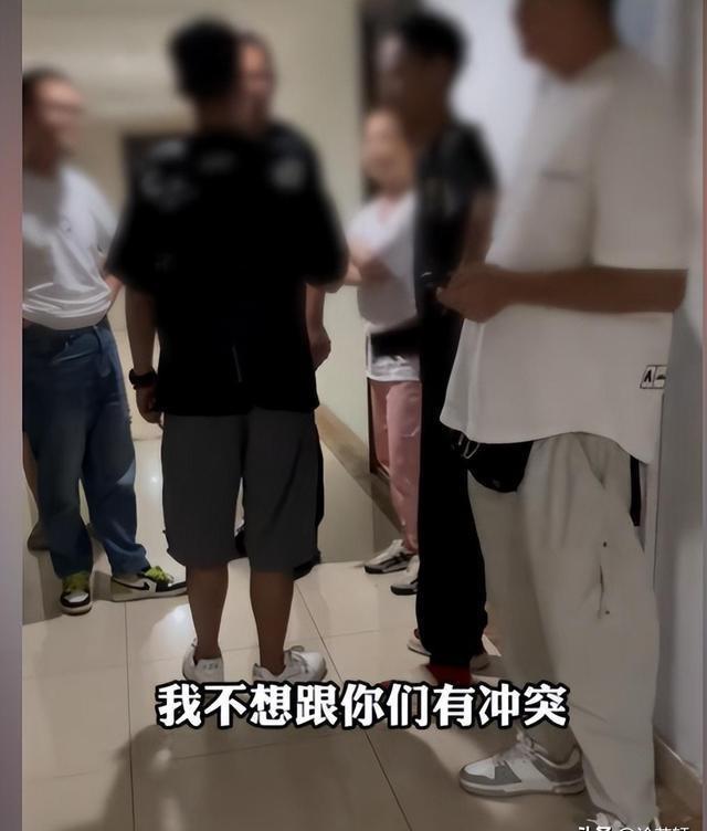 宾馆民宿偷拍旅客性行为贩卖牟利，违法犯罪，宾馆民宿偷拍旅客性行为贩卖，偷拍旅客性行为贩卖牟利，宾馆民宿的违法犯罪行为，宾馆民宿的违法犯罪，偷拍旅客性行为贩卖，偷拍旅客性行为贩卖，宾馆民宿的违法犯罪