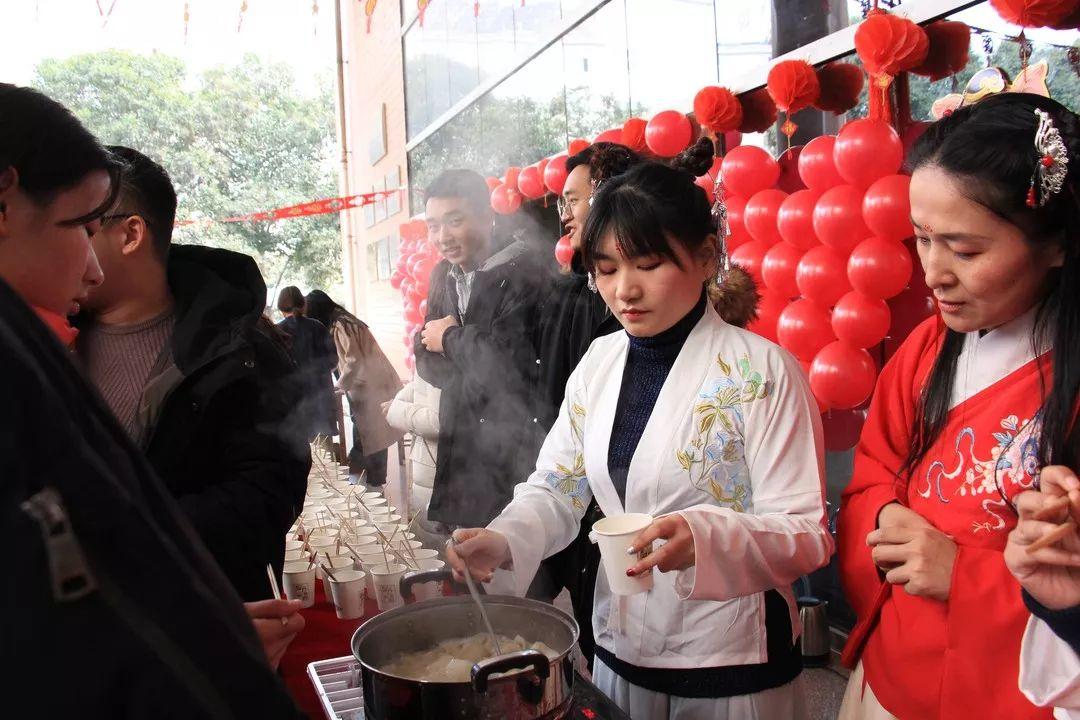 立冬还是冬至，饺子食用时机探讨