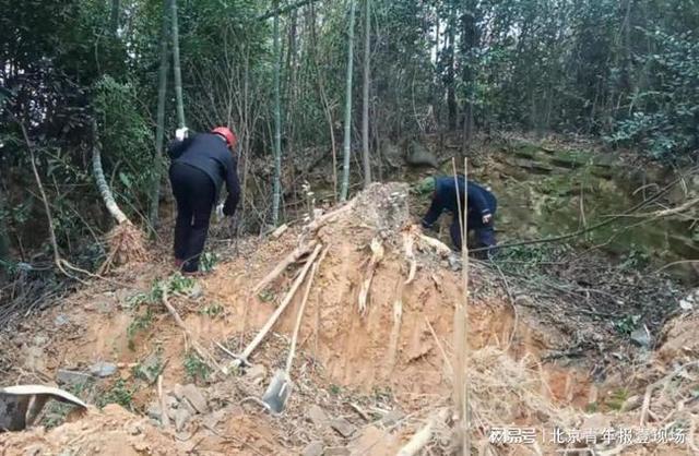 湖南村庄祖坟遭挖机破坏